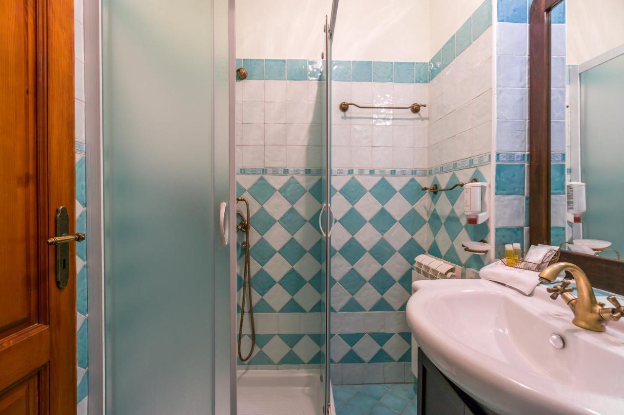 Apartments Leo Котор Екстериор снимка