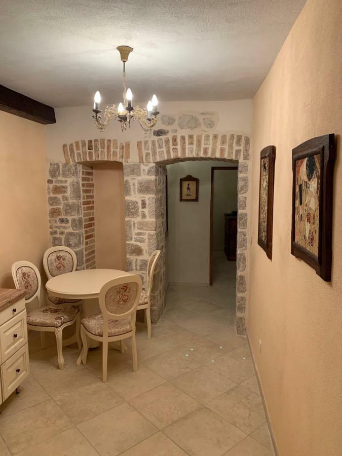 Apartments Leo Котор Екстериор снимка